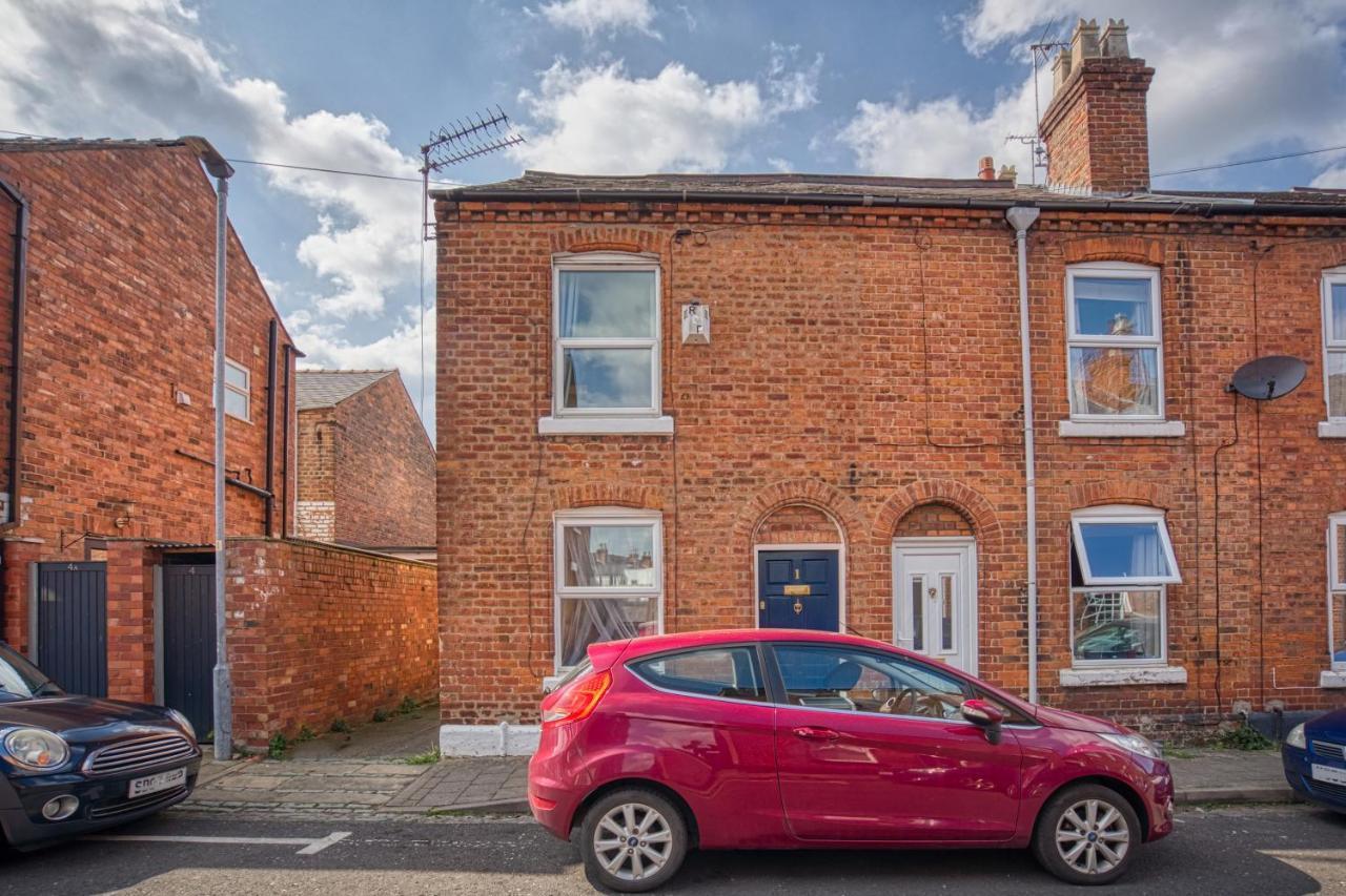 *New* Chester Canal Side 2 Bed Character Home 외부 사진